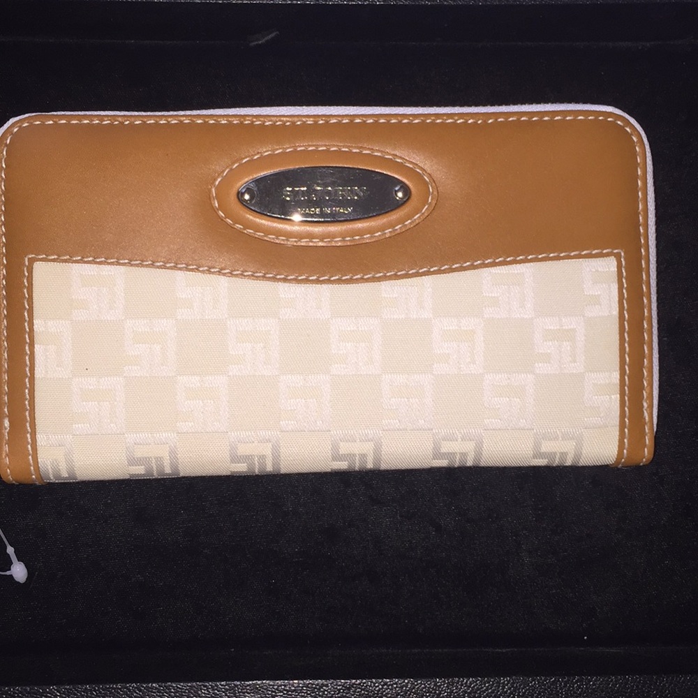 St John “new with tags@ wallet